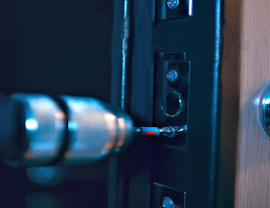 卫东24小时上门开锁公司